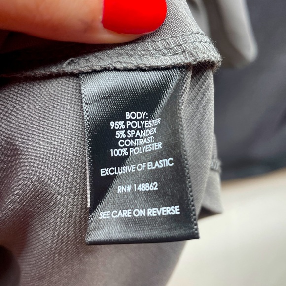 Torrid Gray Sheer Flowy Sleeve Off The Shoulder Blouse Sz 3X - Picture 5 of 6